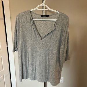 Women’s Oversized V Neck T Shirt Size M
